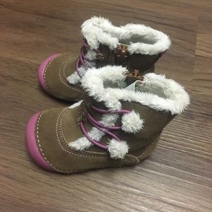 Stride Rite Size 4 Girls Furry Boots